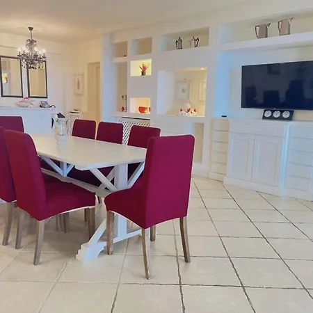 Panoramic In شقة تاورمينا