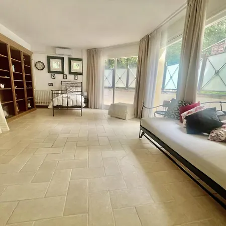 Panoramic In * تاورمينا